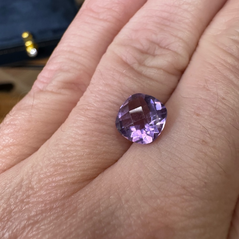 💜 2.7 CT Cushion-Cut Amethyst Gemstone